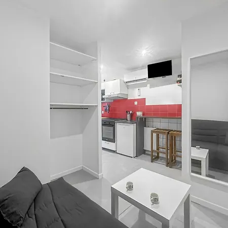Le Petit Apartment